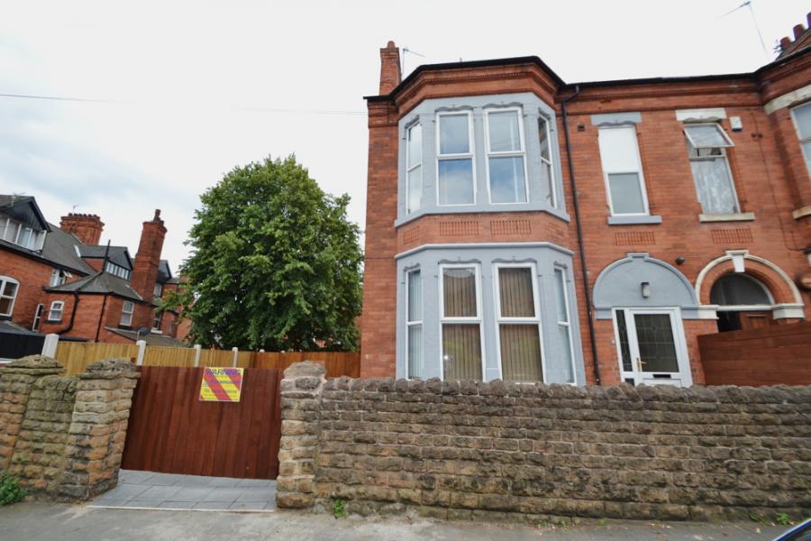 Room Berridge Road East in Nottingham