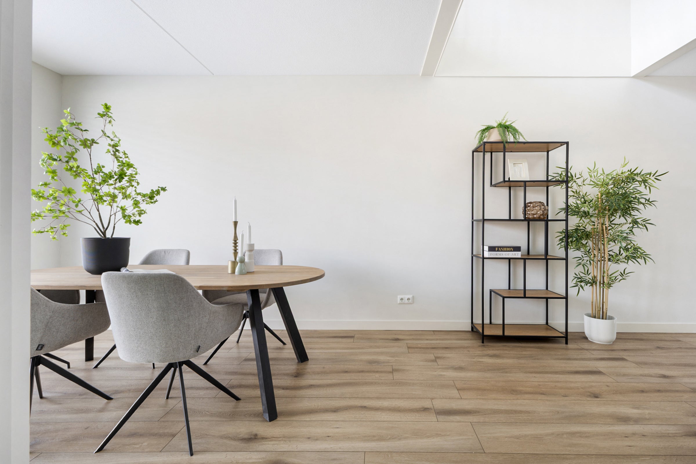 Tussenwoning te koop: Stationslaan 1210, Breda
