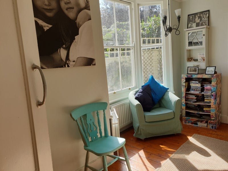Room Sandbourne Road in Greater London