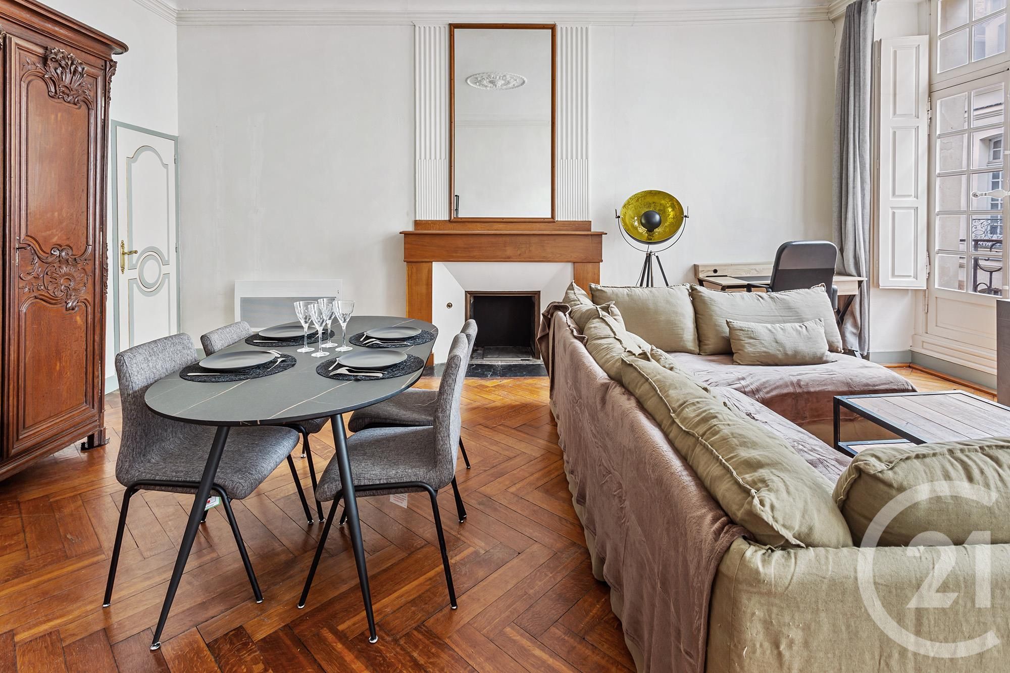 Appartement Place du Commerce à Nantes