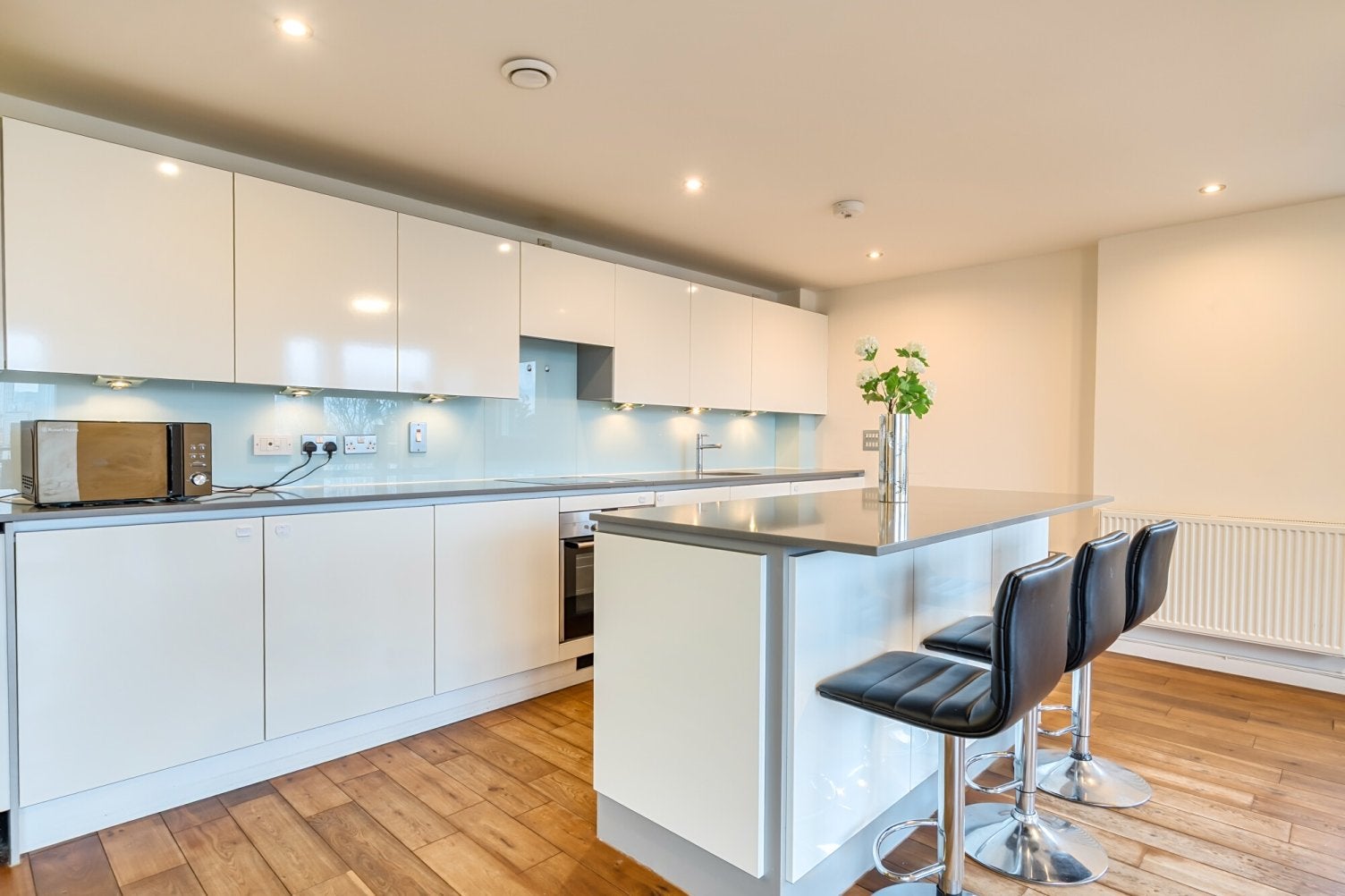 Flat Restell Close in Greater London