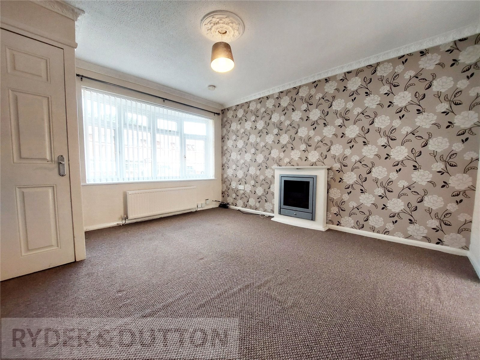 House Sharon Close in Tameside