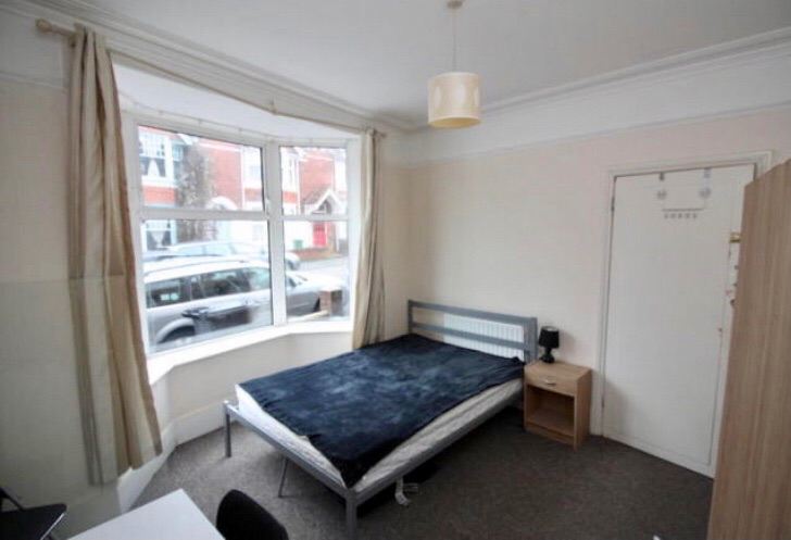 Room Albion Place in Exeter