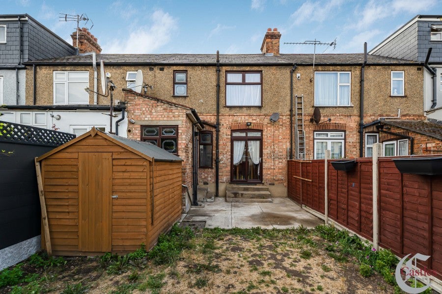House Branksome Avenue in Greater London