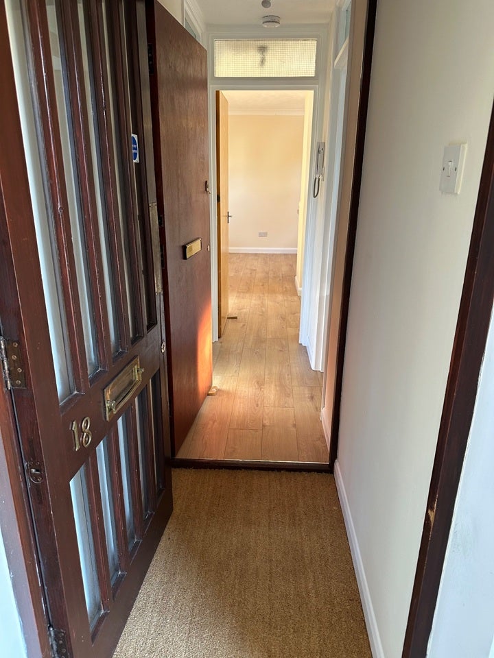 Flat Lodgehill Park Close in Greater London