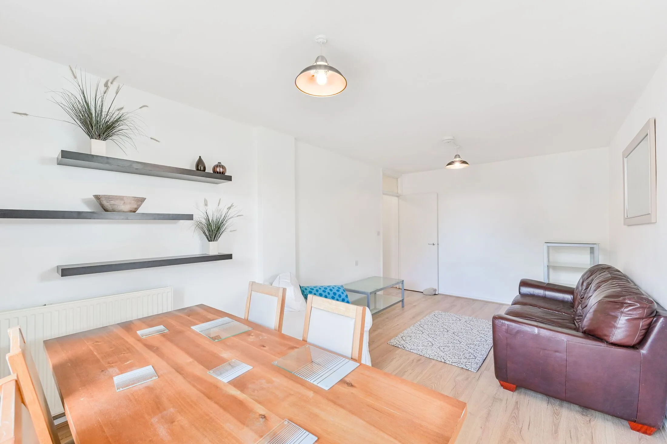 Flat Drury Lane in Greater London