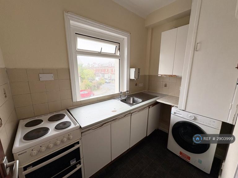 Flat Northumberland Avenue in Blackpool