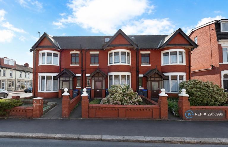 Flat Northumberland Avenue in Blackpool