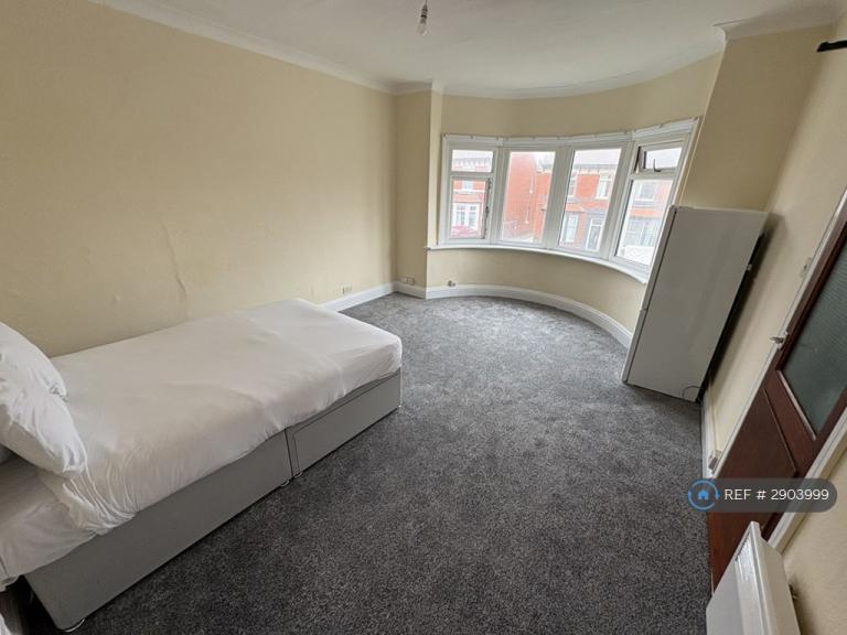 Flat Northumberland Avenue in Blackpool