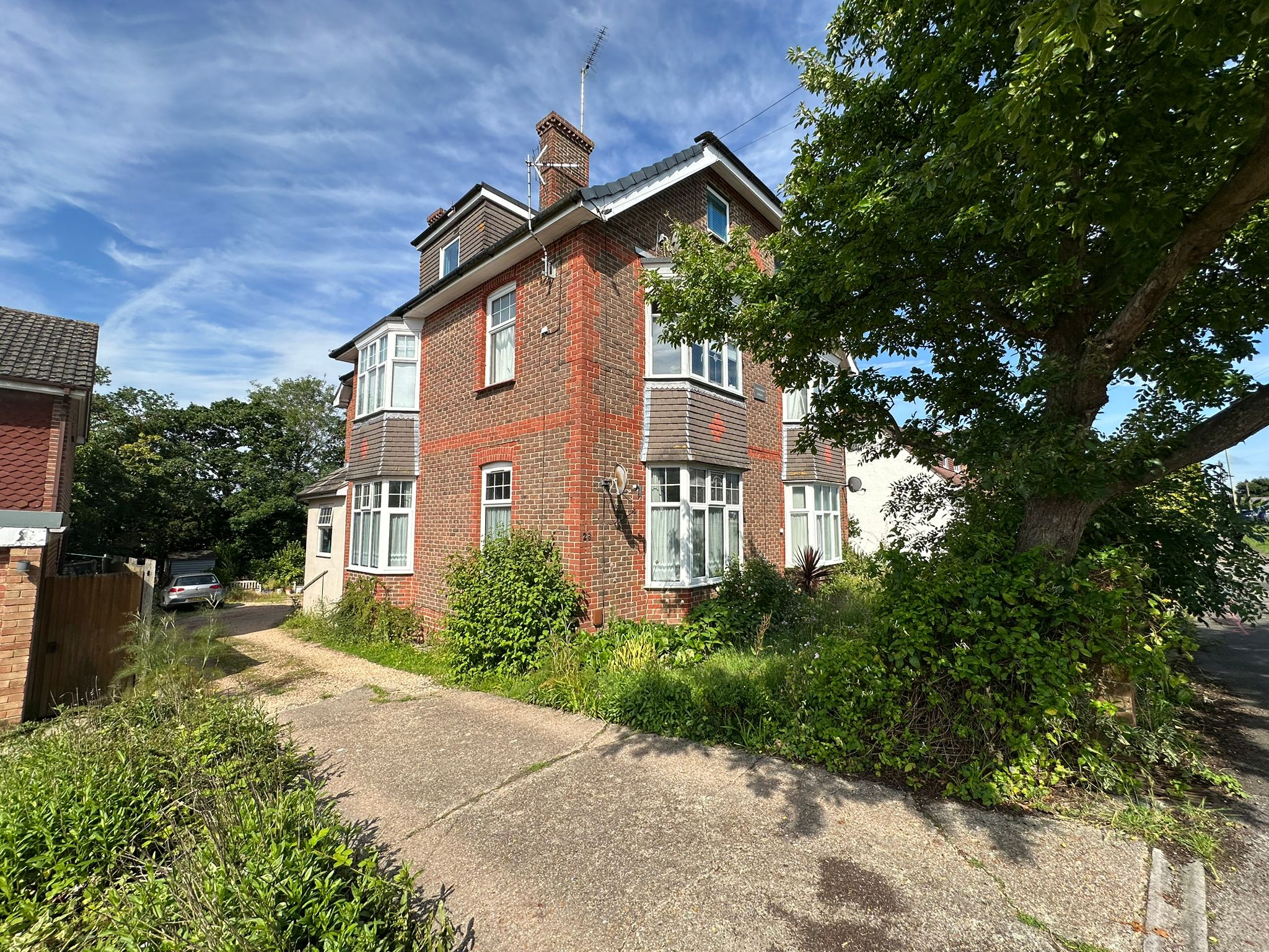 Flat Summerhill Road in Havant