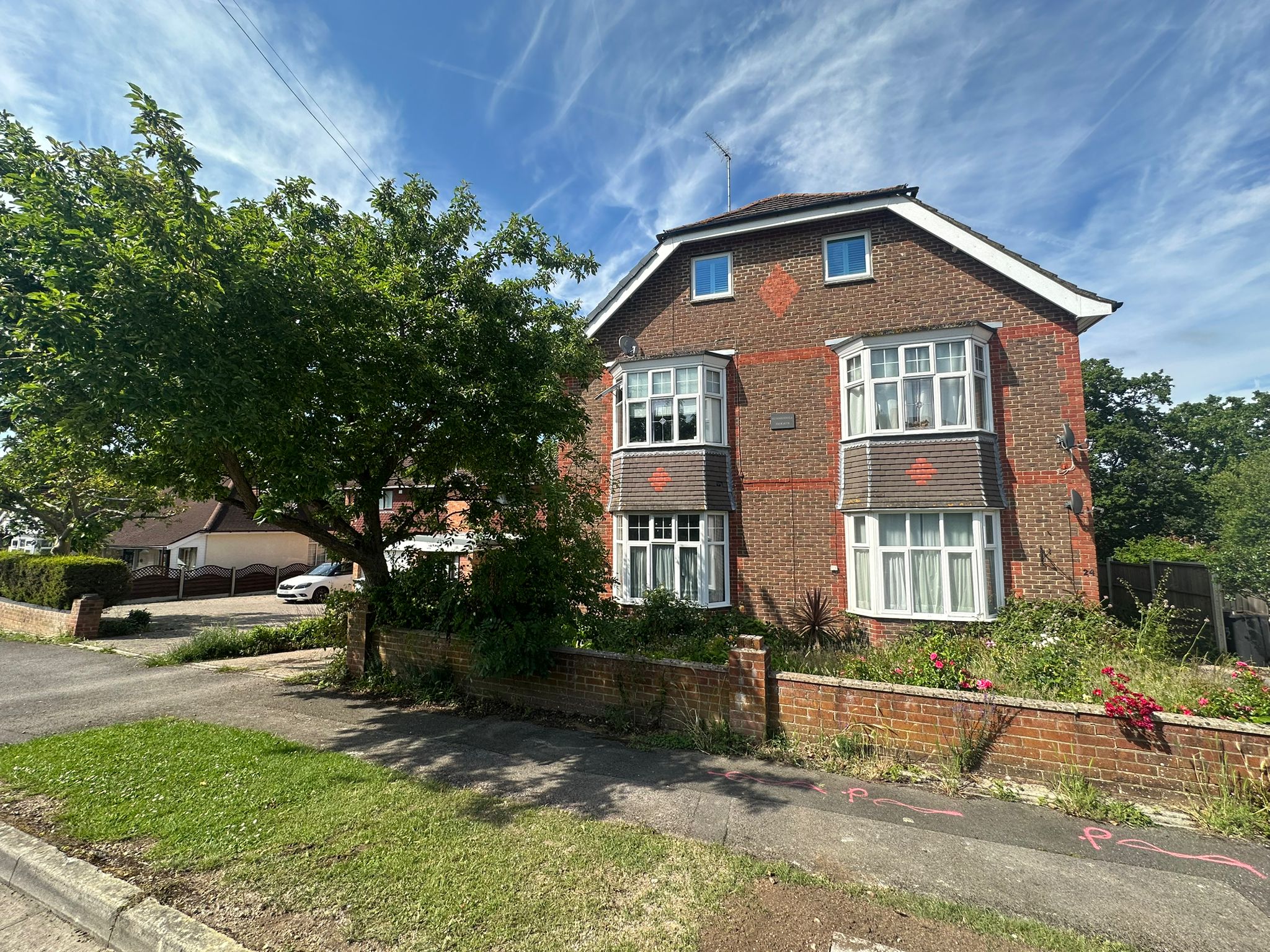 Flat Summerhill Road in Havant