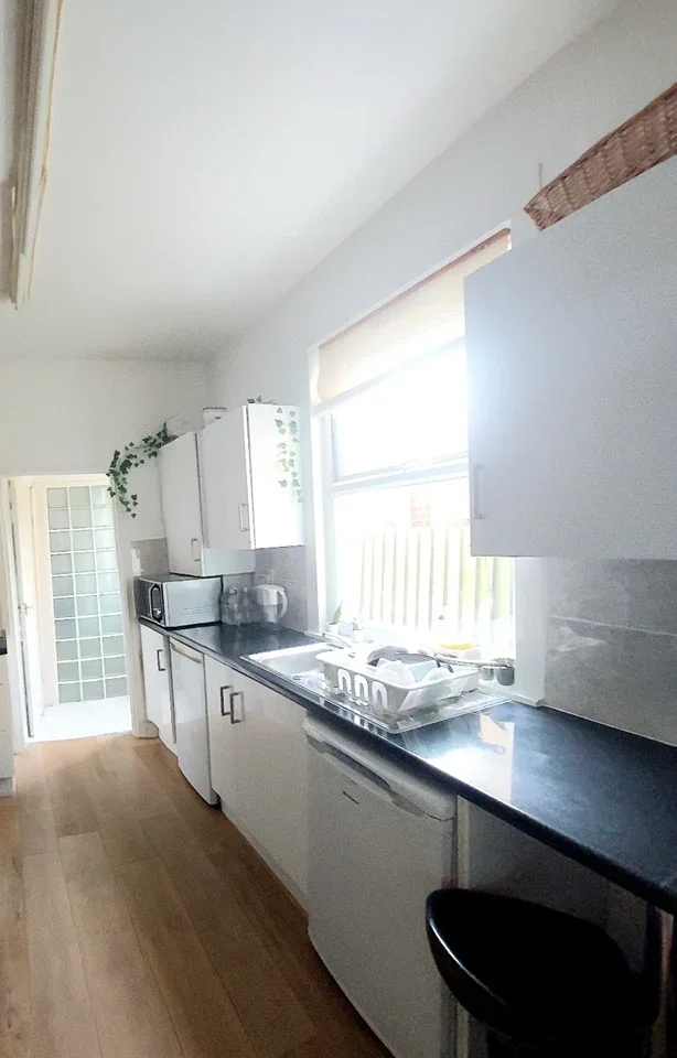 Flat Halley Road in Greater London