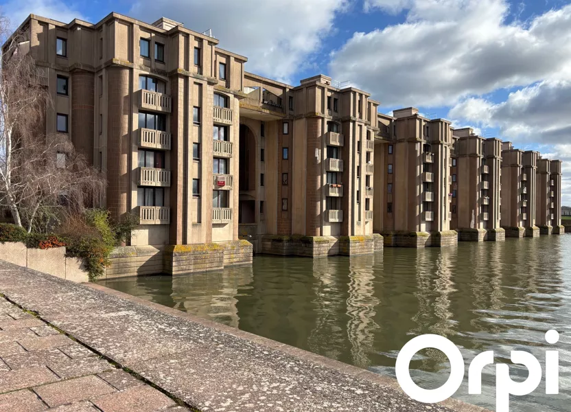 Flat Rue Jacques Cartier in Montigny-le-Bretonneux