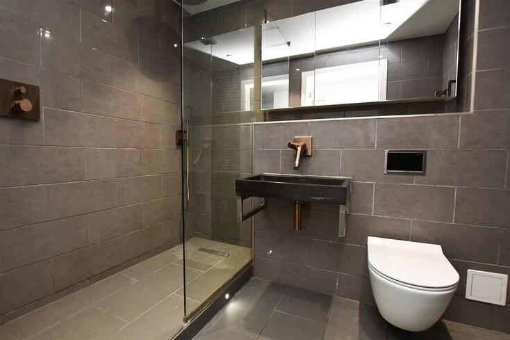 Flat Newsom Place in St Albans