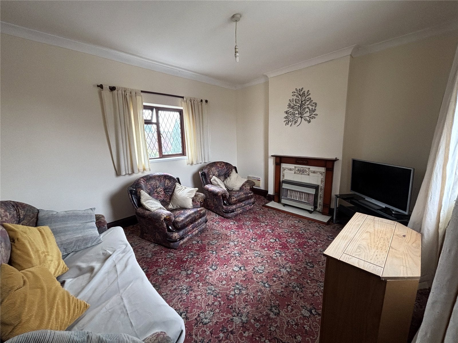 Room Hednesford Road in Cannock Chase