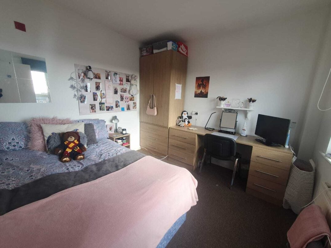 Room Russell Street in Nottingham