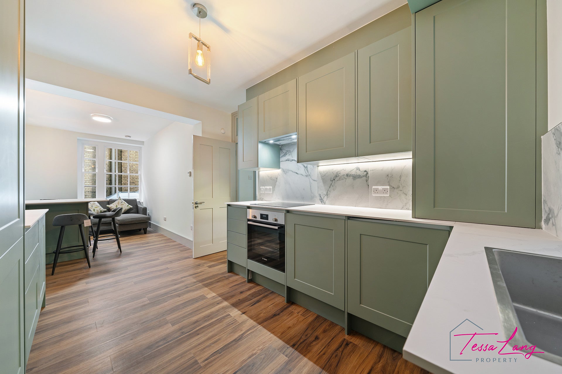 Room Seymour Place in City of Westminster
