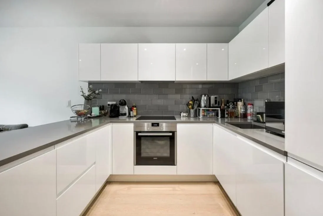 Room Regalia Close in Greater London