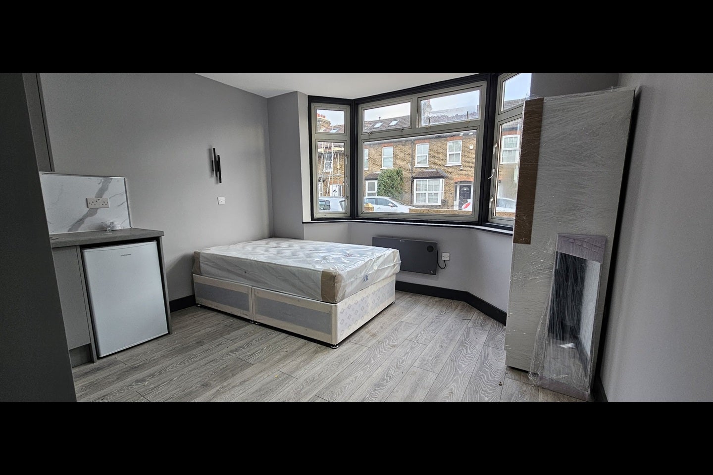 Room Doris Road in Borough of Spelthorne