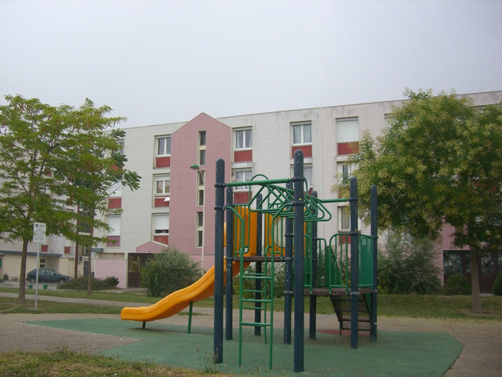Flat Rue Marcel Defrance in Troyes