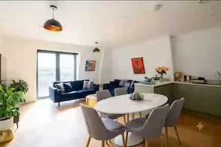 Flat Cassio Road in Watford