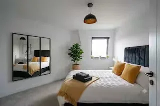 Flat Cassio Road in Watford