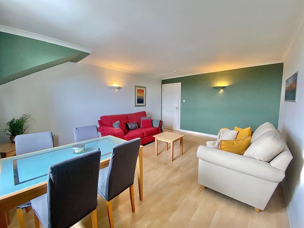 Flat Cleveden Road in Glasgow