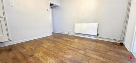 Flat Orchard Street in Tamworth