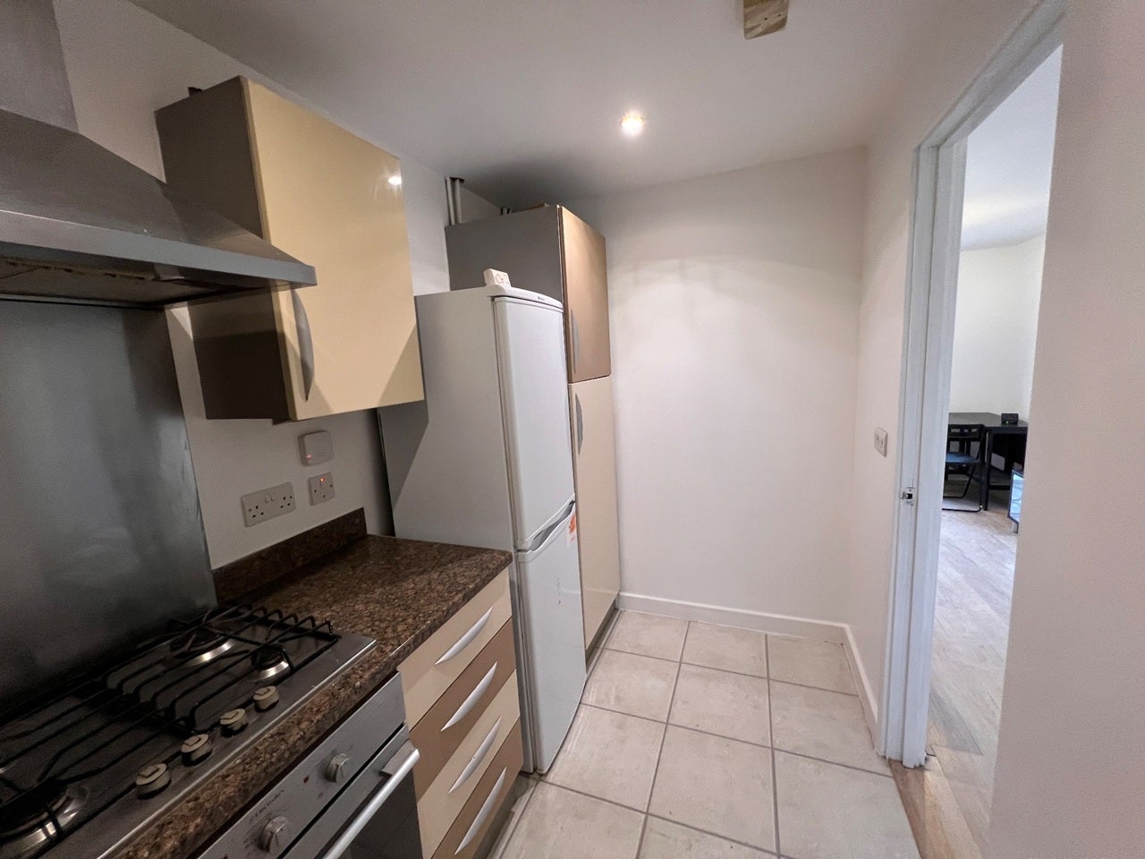 Flat Hamilton Court in Livingston