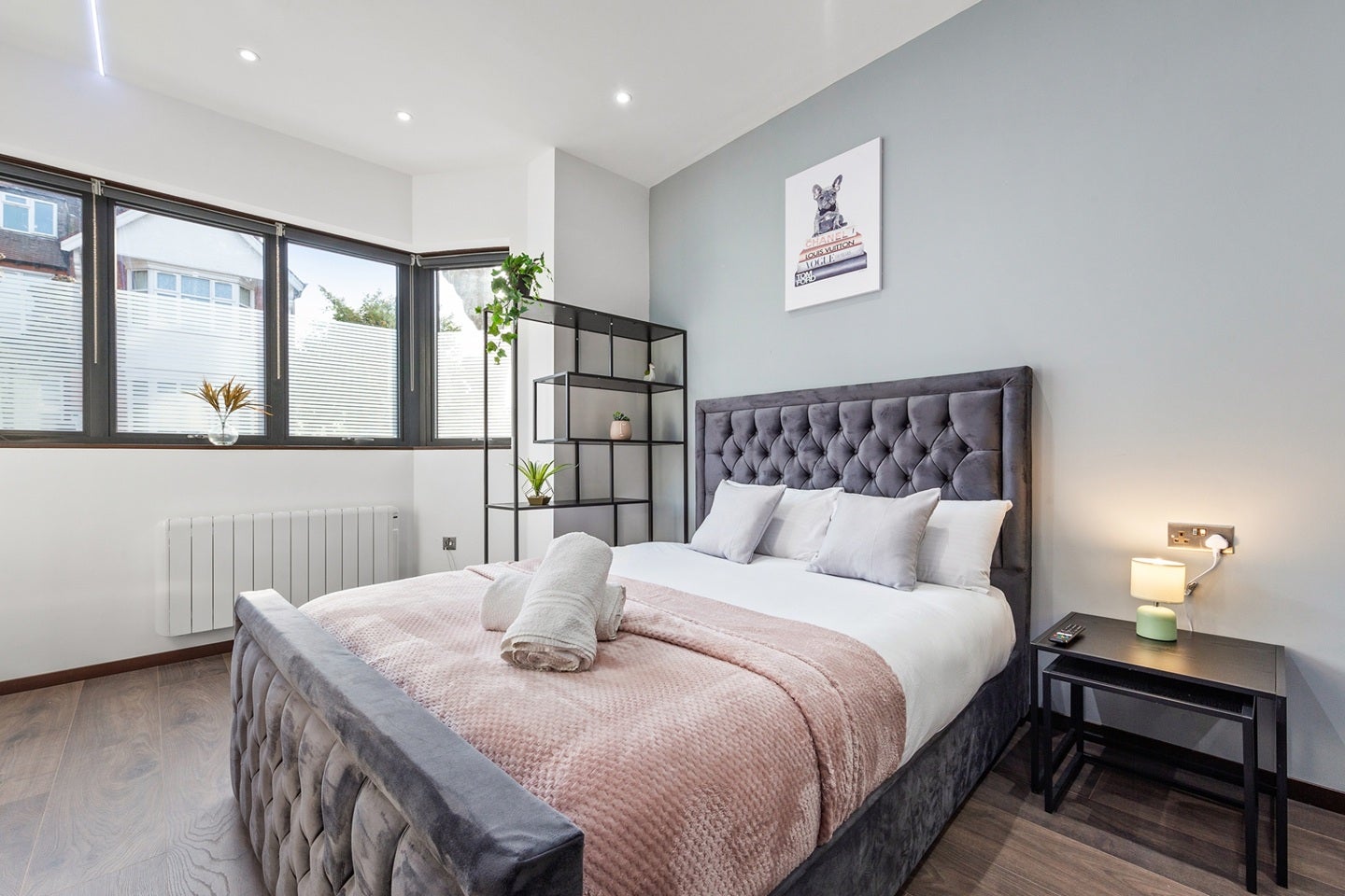 Flat Woodstock Road in Greater London