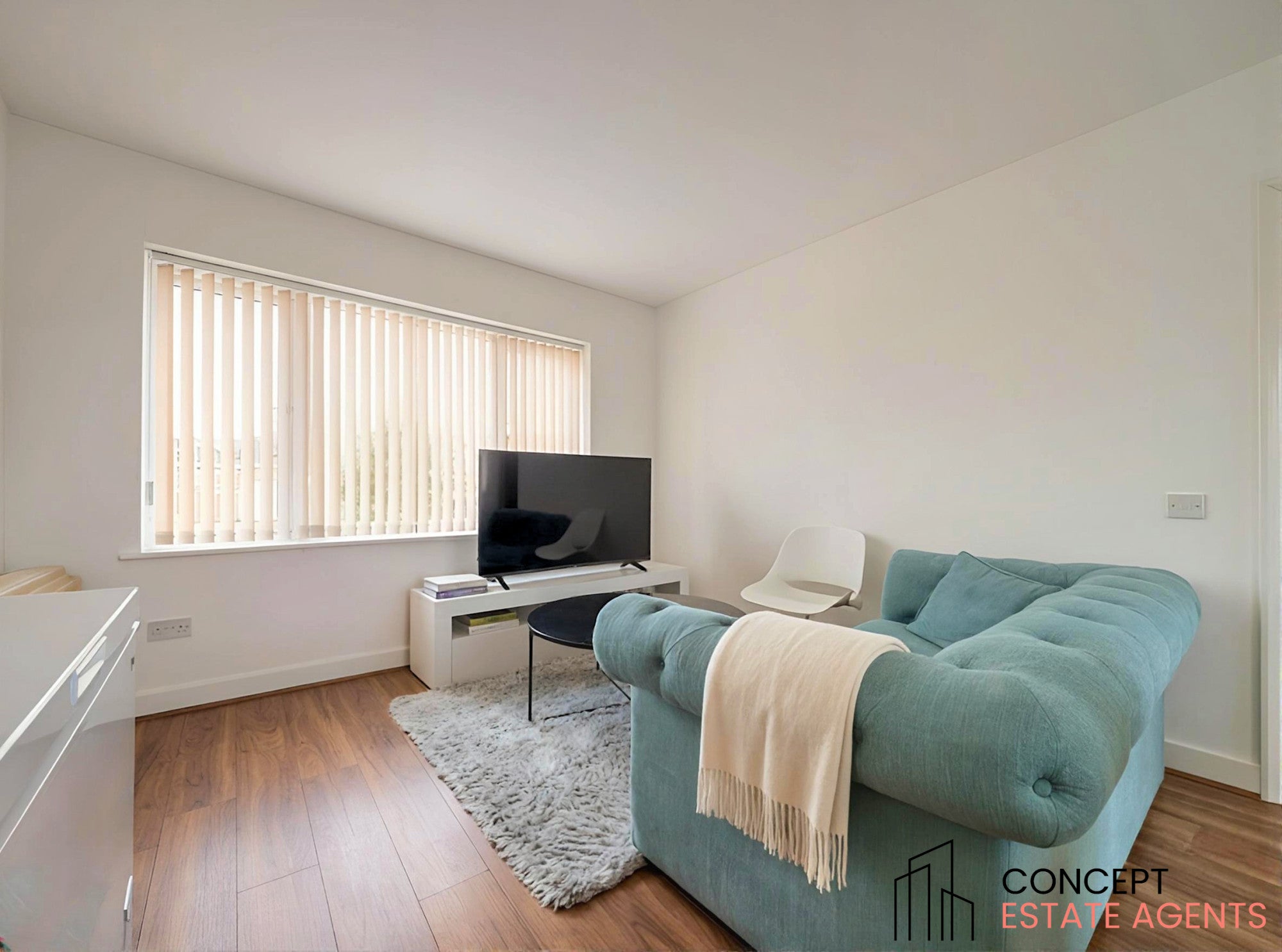Flat Sibthorp Road in Greater London