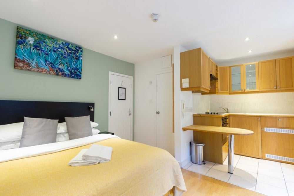 Flat Brunswick Square in Greater London
