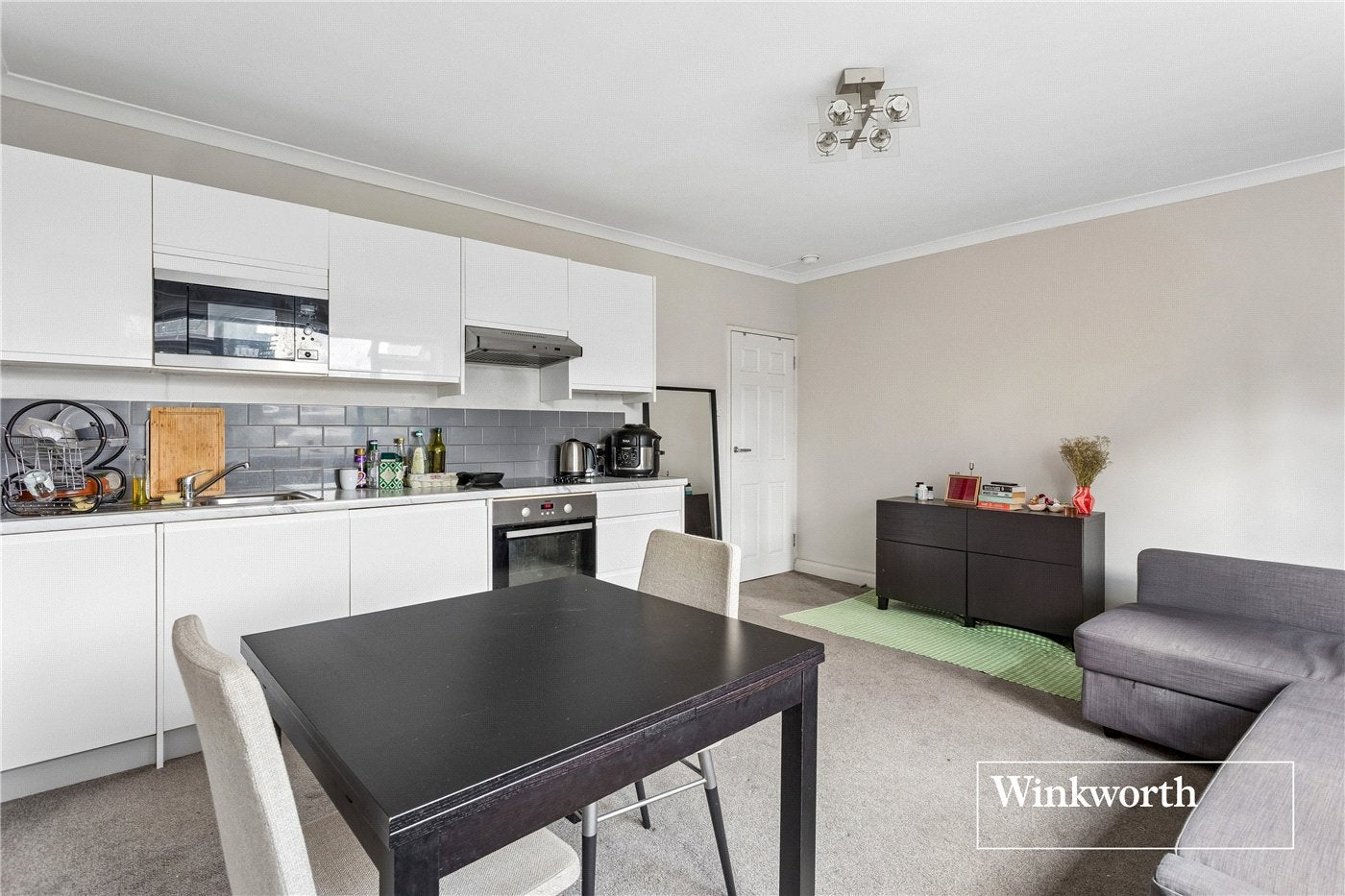 Flat Hatfields in Greater London