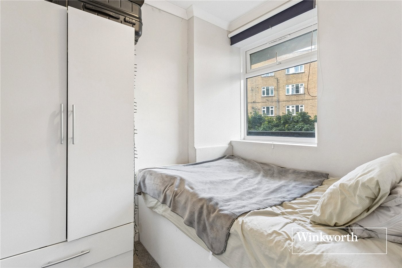 Flat Hatfields in Greater London