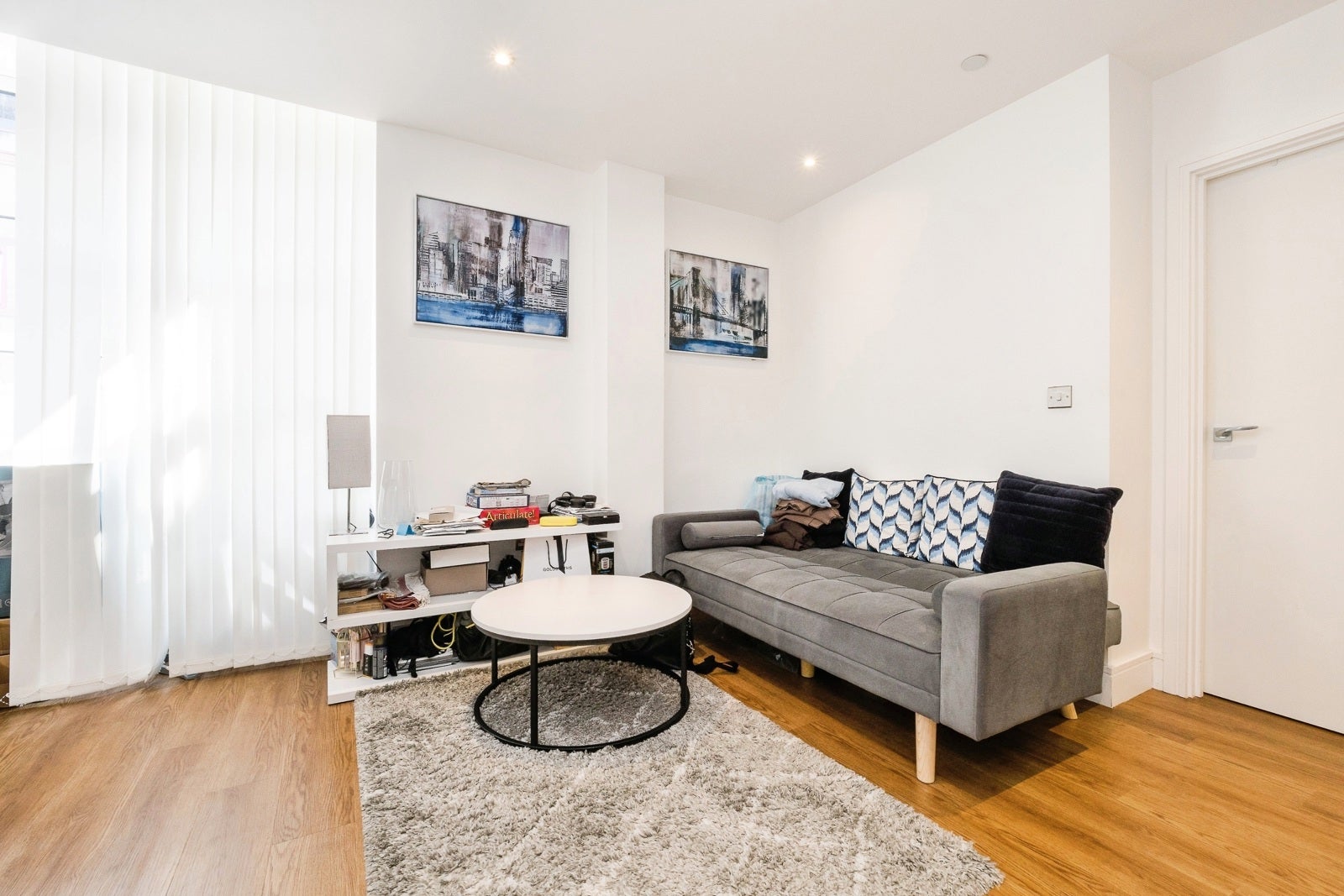 Flat London Road in Greater London