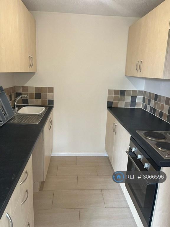 Flat Compton Way in Earls Barton