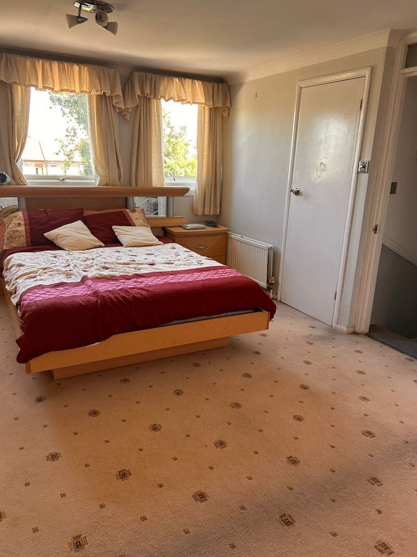 Room Chingford Road in Greater London