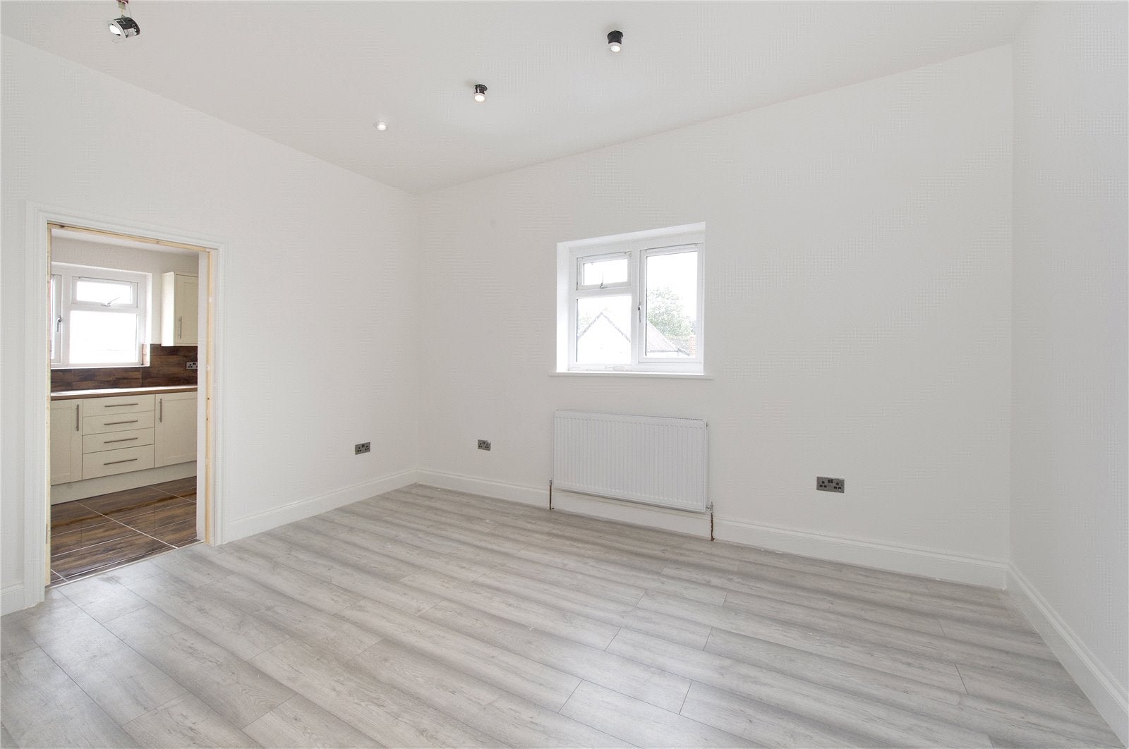 Flat Brigstock Road in Greater London