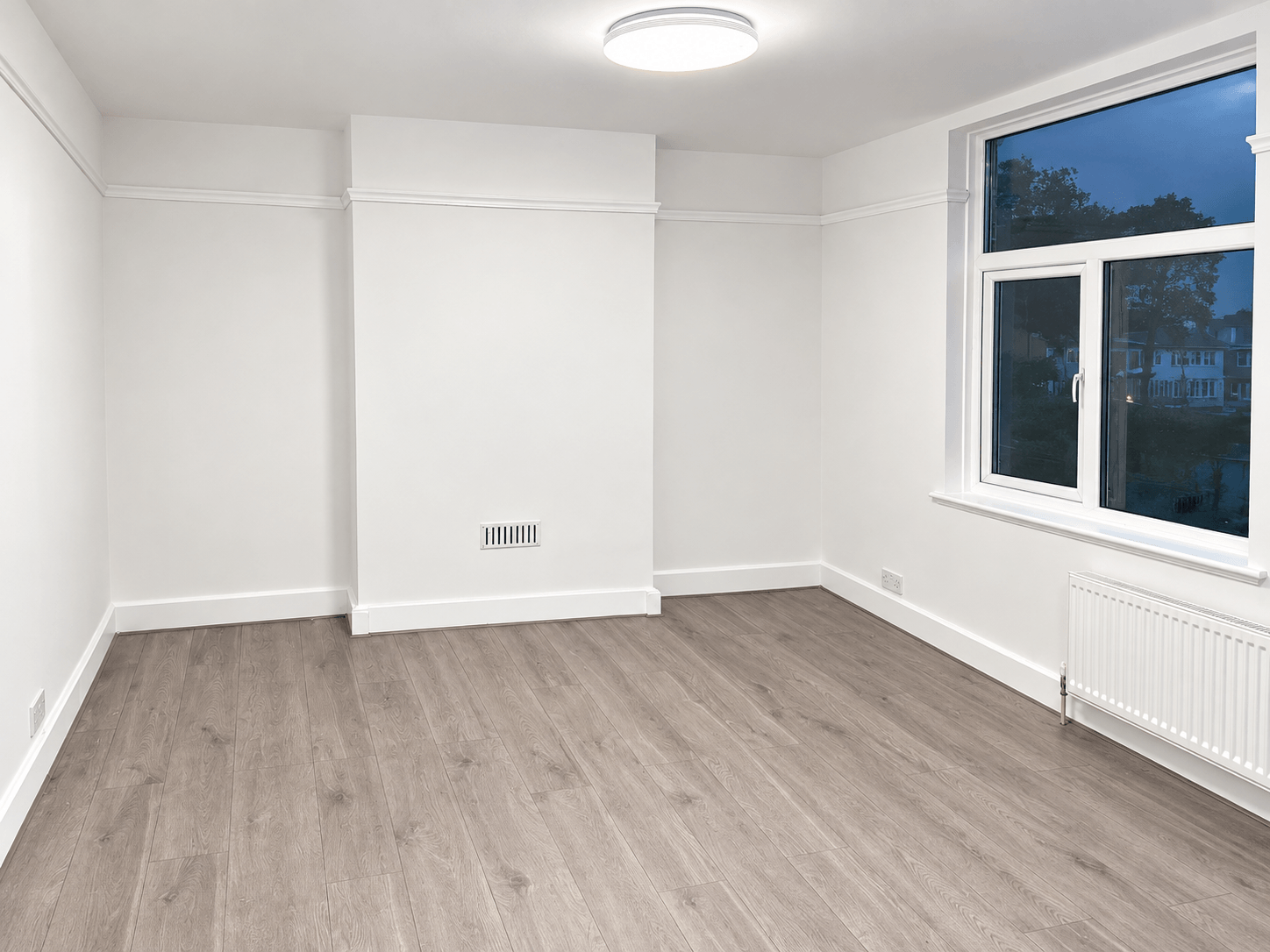 Flat Upper Elmers End Road in Greater London
