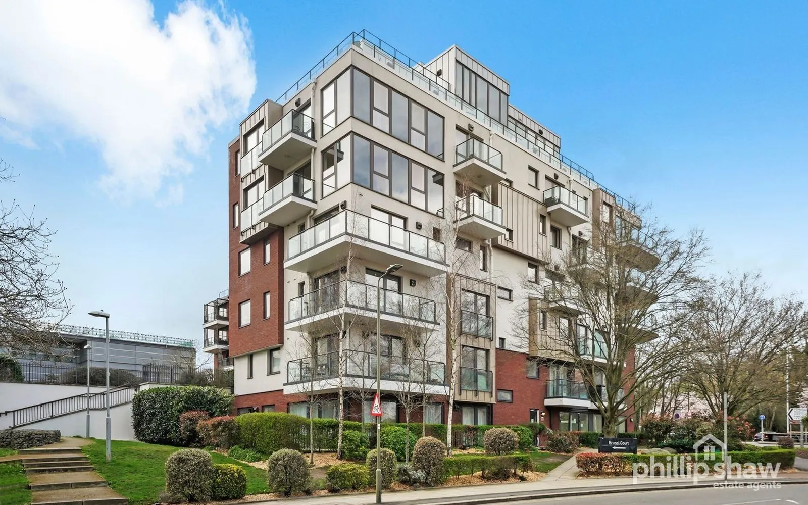Flat Hayling Way in Greater London