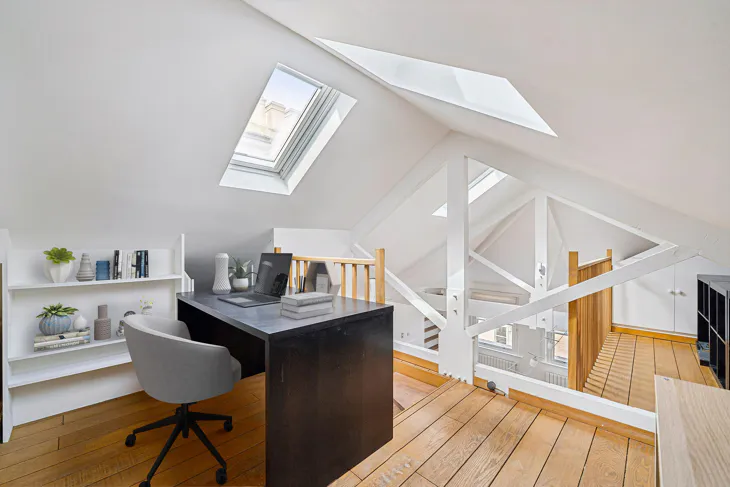 Flat De Vere Gardens in Greater London