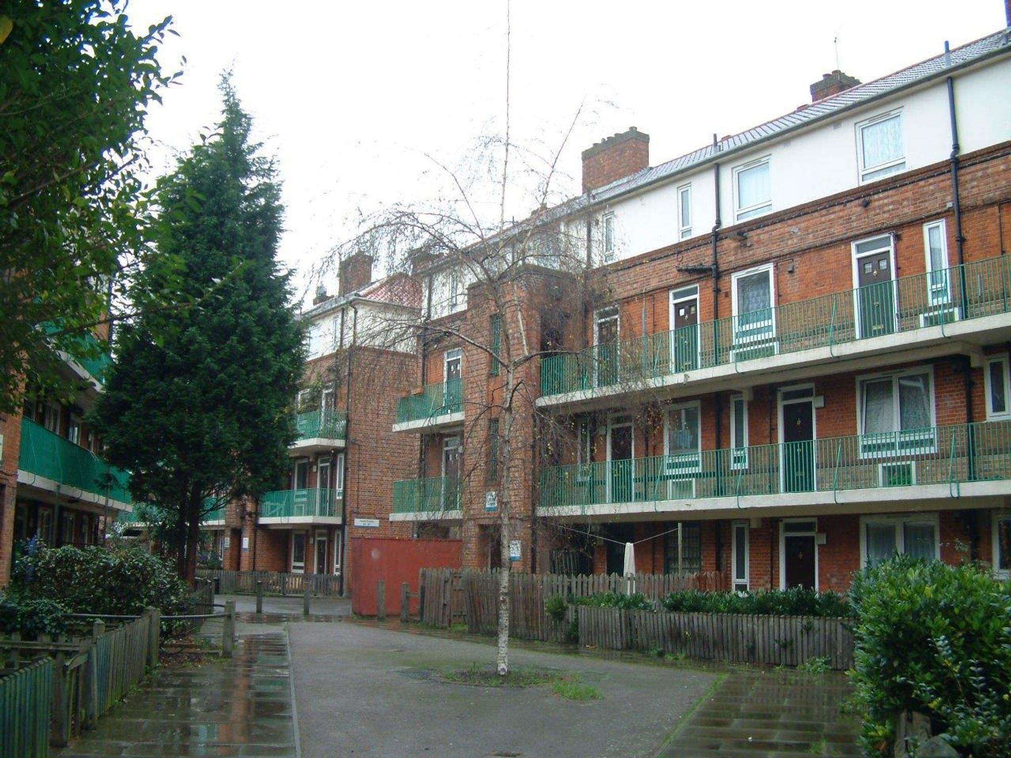 Flat Neptune Street in Greater London