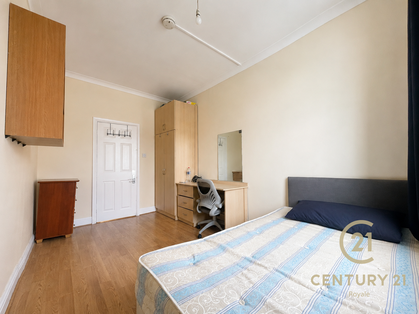 Room Surbiton Road in Greater London