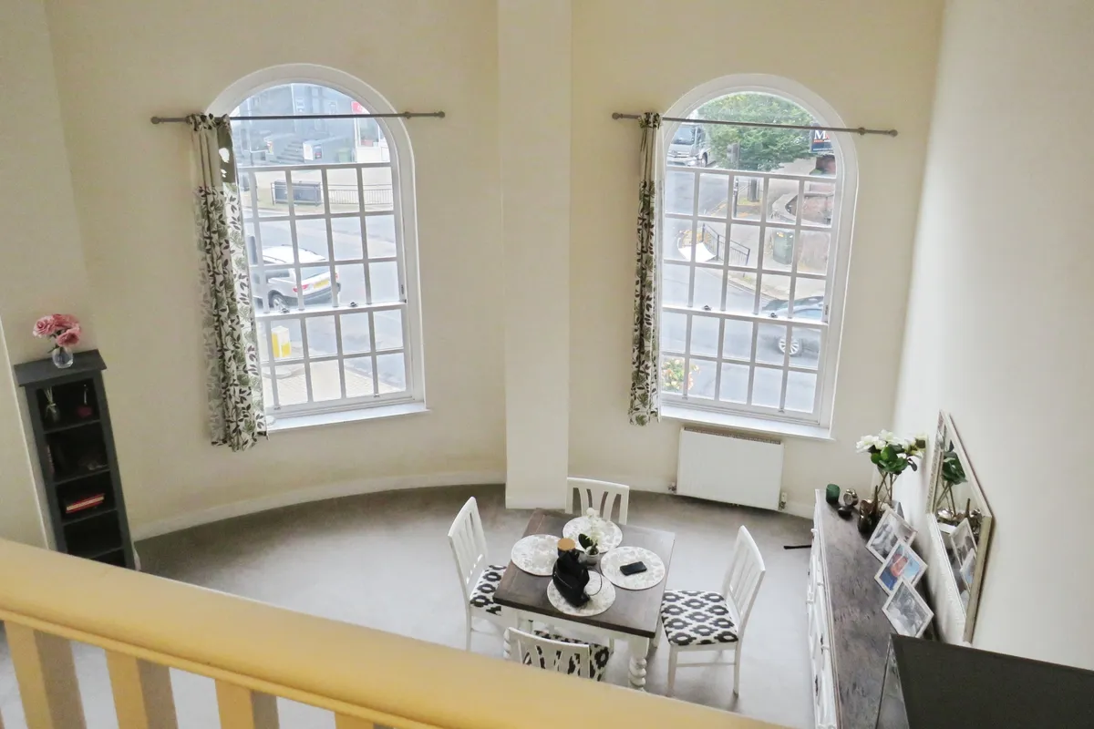 Room Grosvenor Yard in West Suffolk