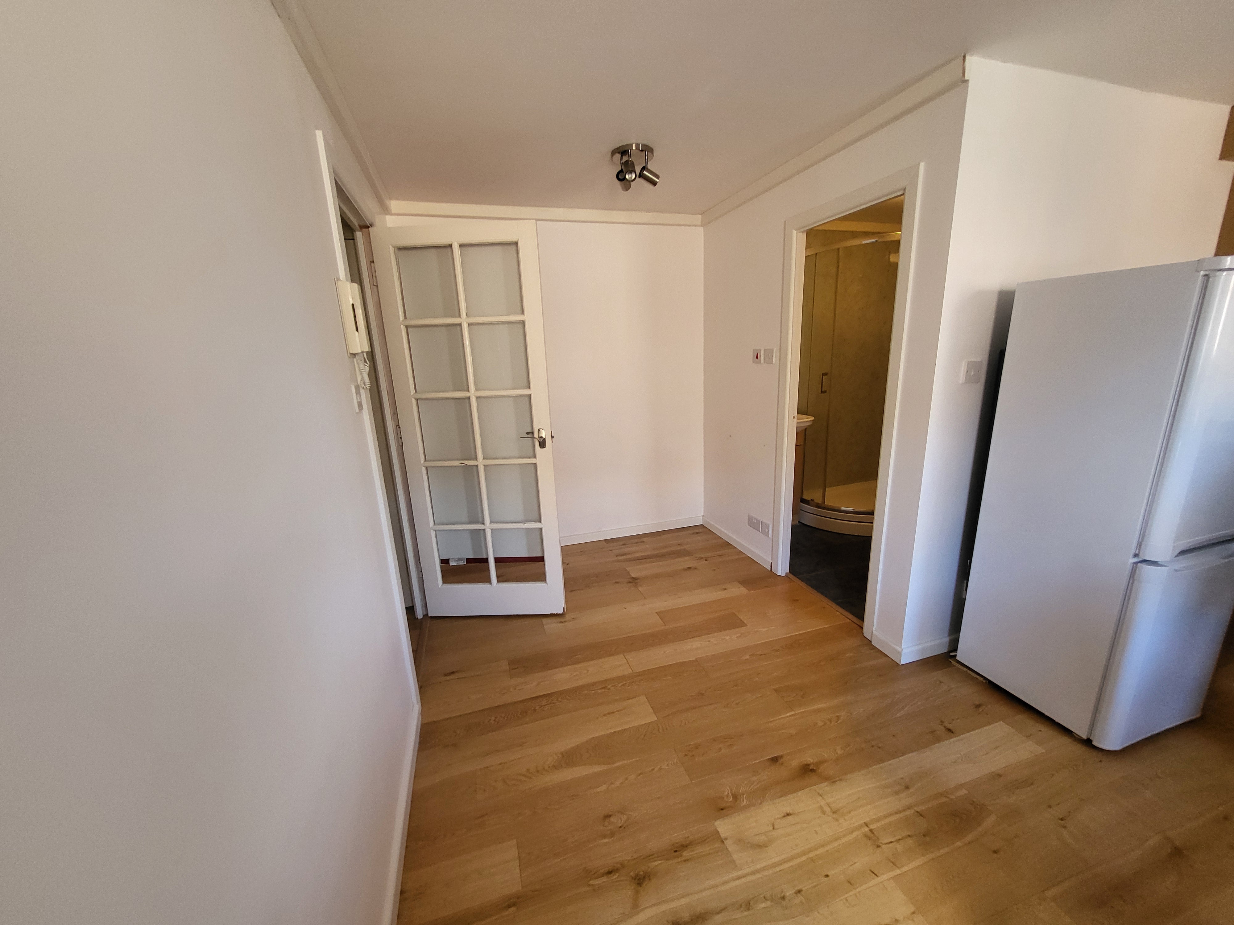 Flat Brewery Close in Greater London