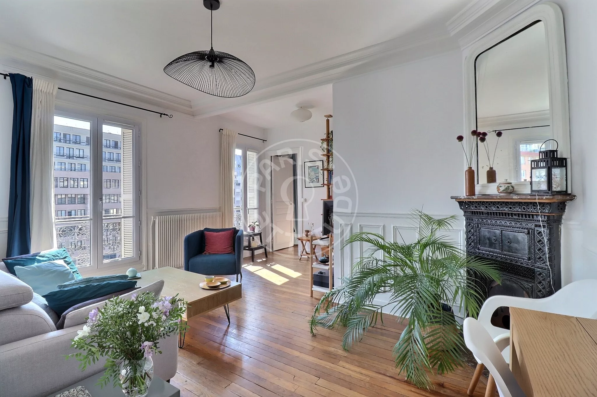 Flat Quai de Valmy in Paris