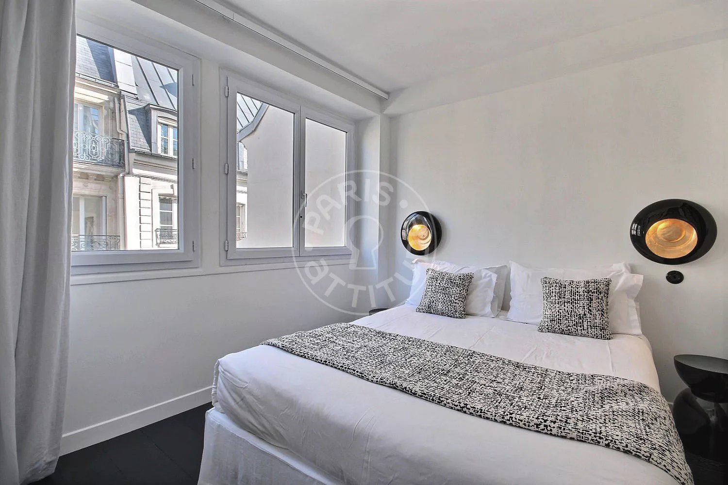 Appartement Rue d'Anjou à Paris