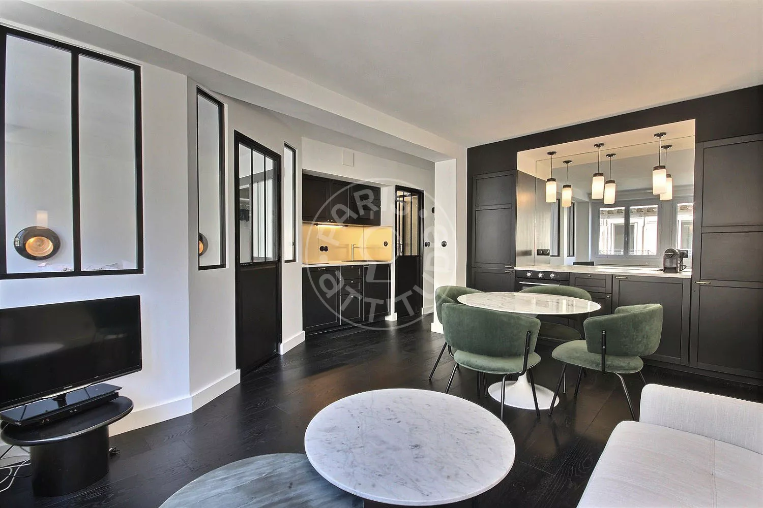 Appartement Rue d'Anjou à Paris