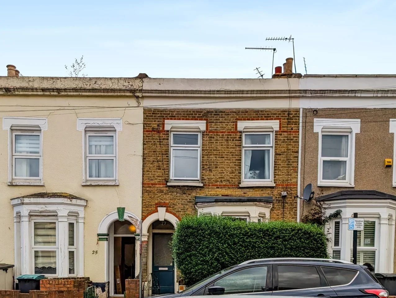 Flat Cunningham Road in Greater London