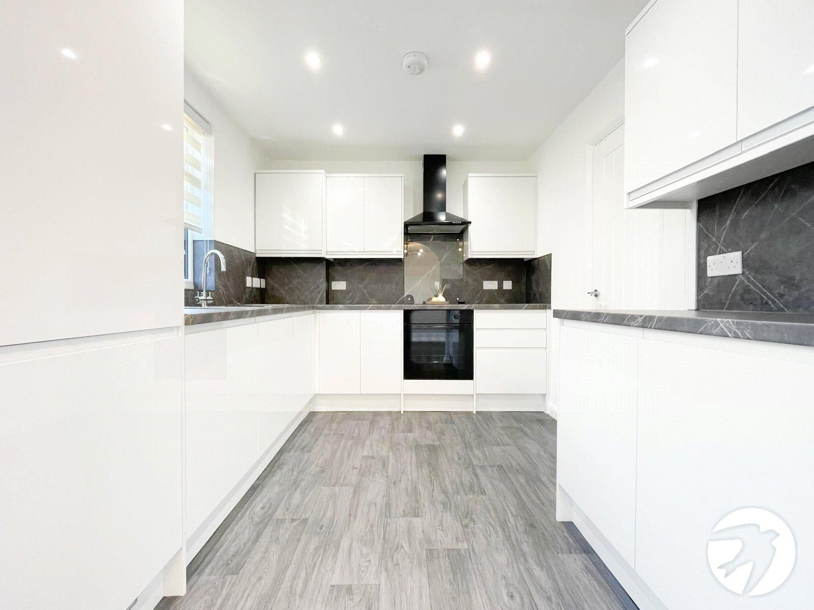 House Halcot Avenue in Greater London